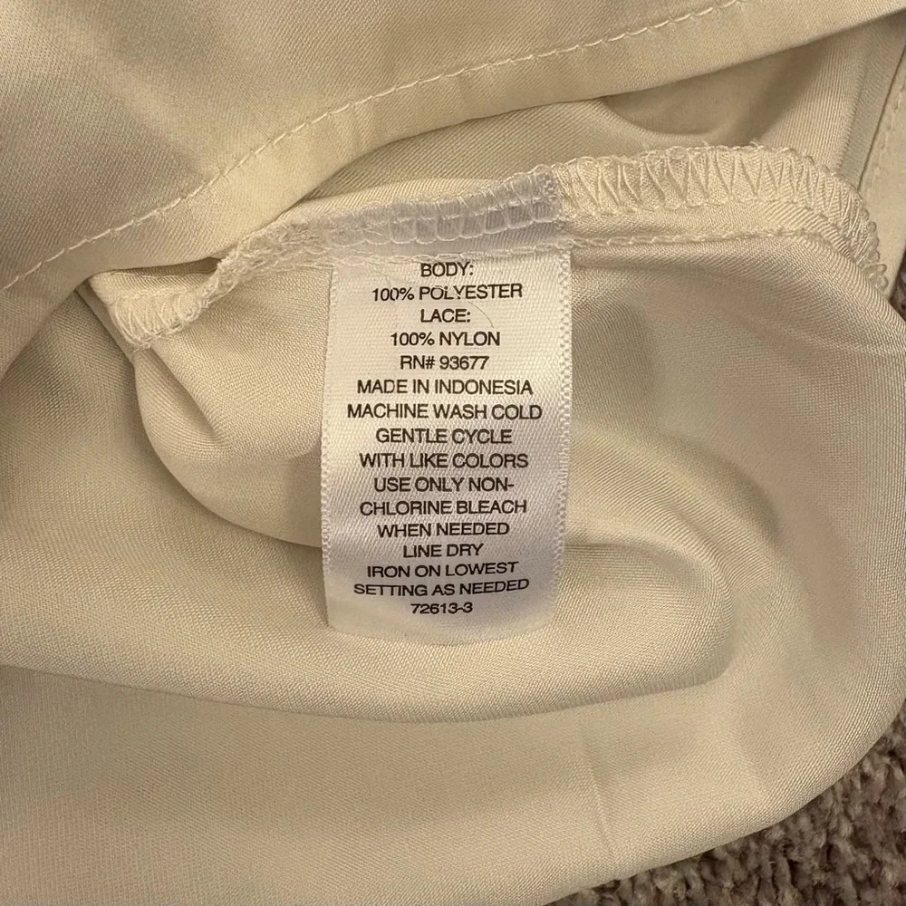 Worthington Women's Sleeveless Tank Top Size L White Black V-Neck NWT $48 - Picture 14 of 14